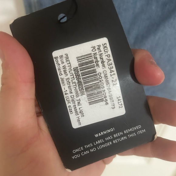 PRETTYLITTLETHING Tall Light Blue Wash Extreme Ripped Hem Boyfriend Denim Jeans - Picture 3 of 9